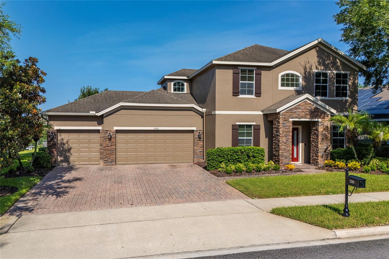 2202 Redmark Lane — photo