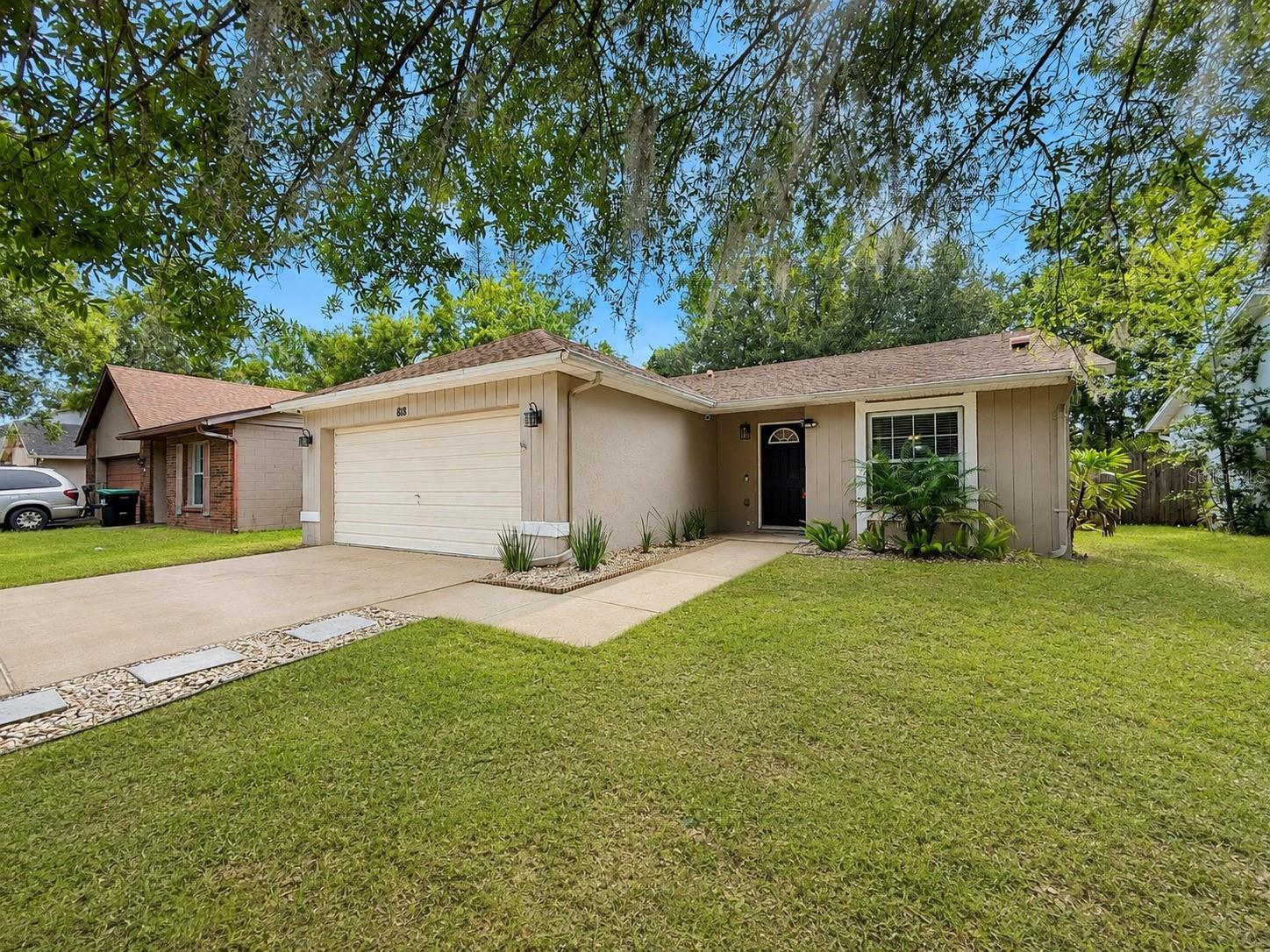 818 Maple Forest Drive — photo