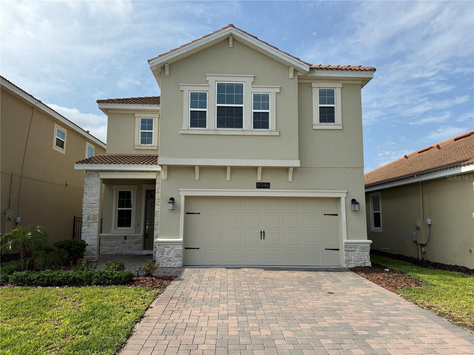 8946 Fluffy Lie Court — photo