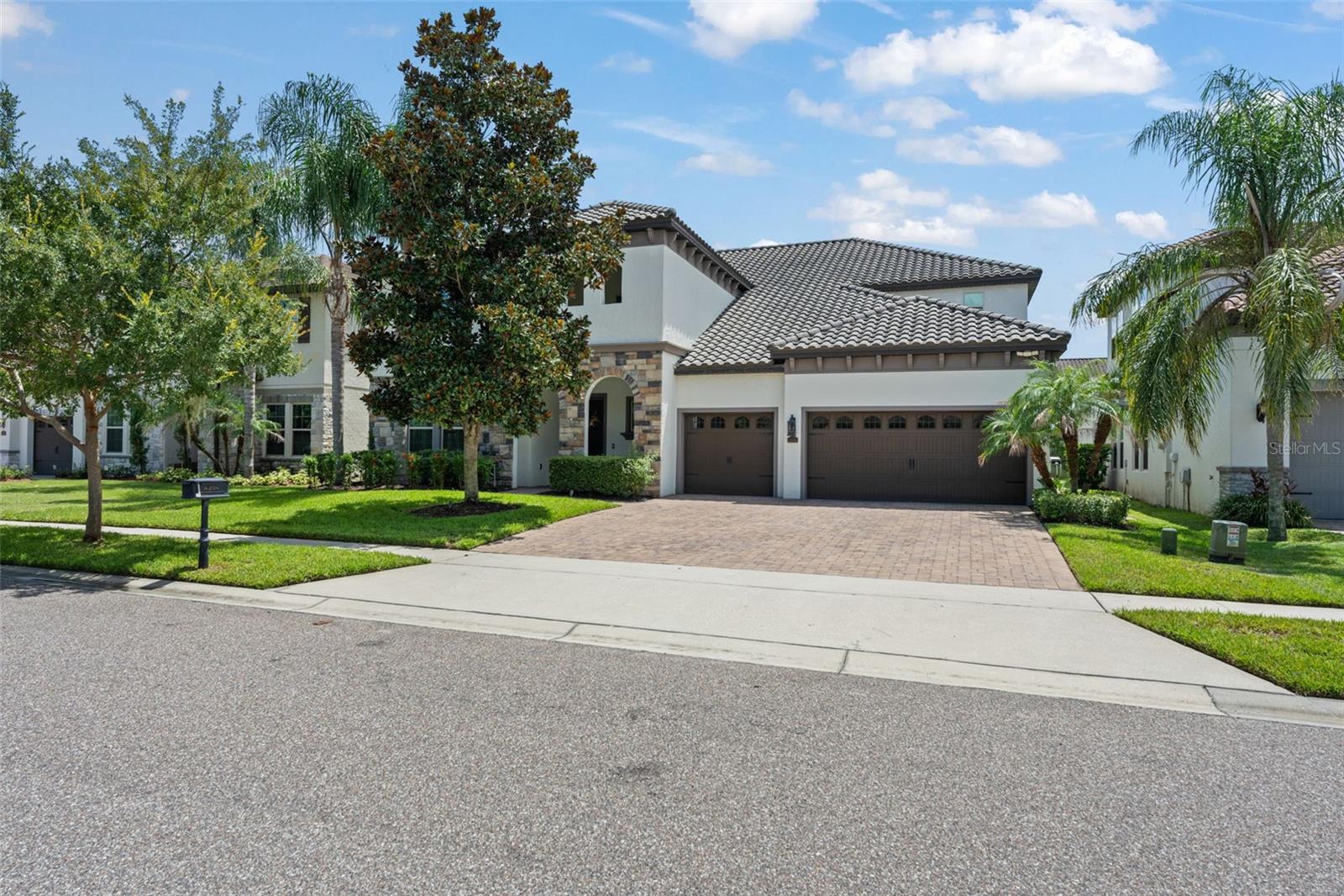 8498 Morehouse Drive — photo