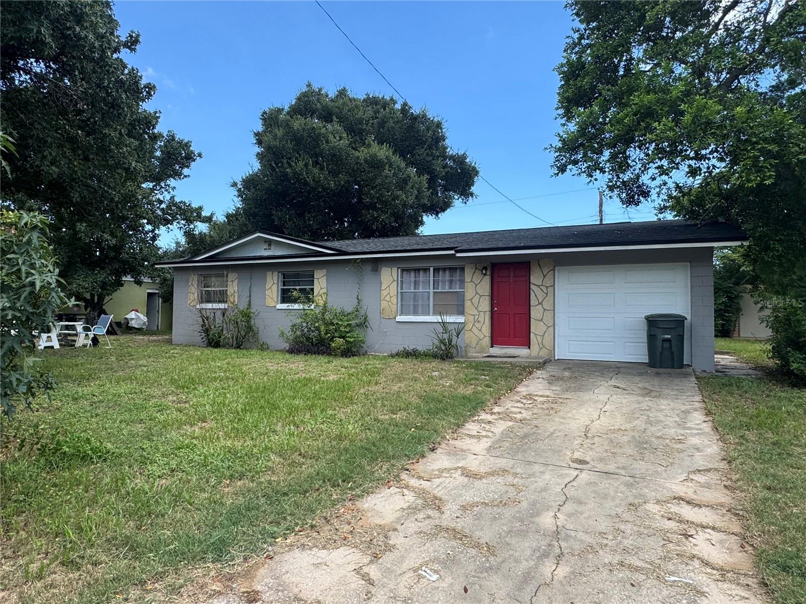 729 Lotus Lane — photo