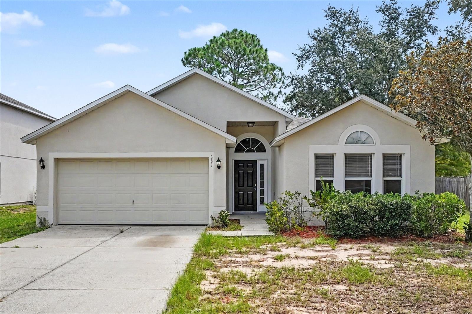 881 Vanderbilt Dr — photo