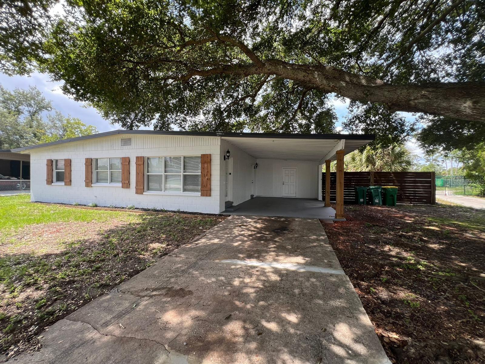 1221 Cypress Lane — photo