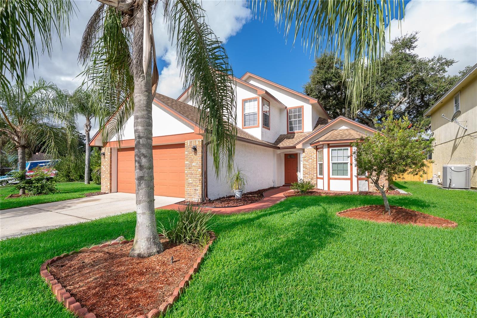 696 Remington Oak Drive — photo
