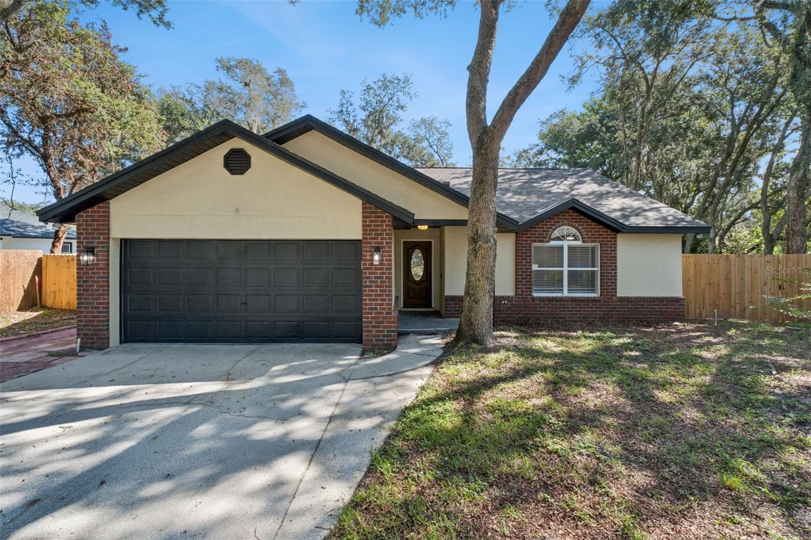 564 Chula Woods Court — photo