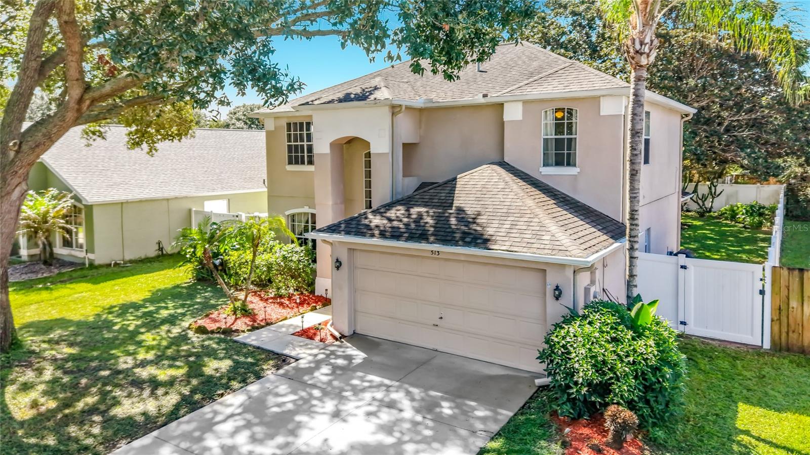 513 Winding Hollow Avenue — photo