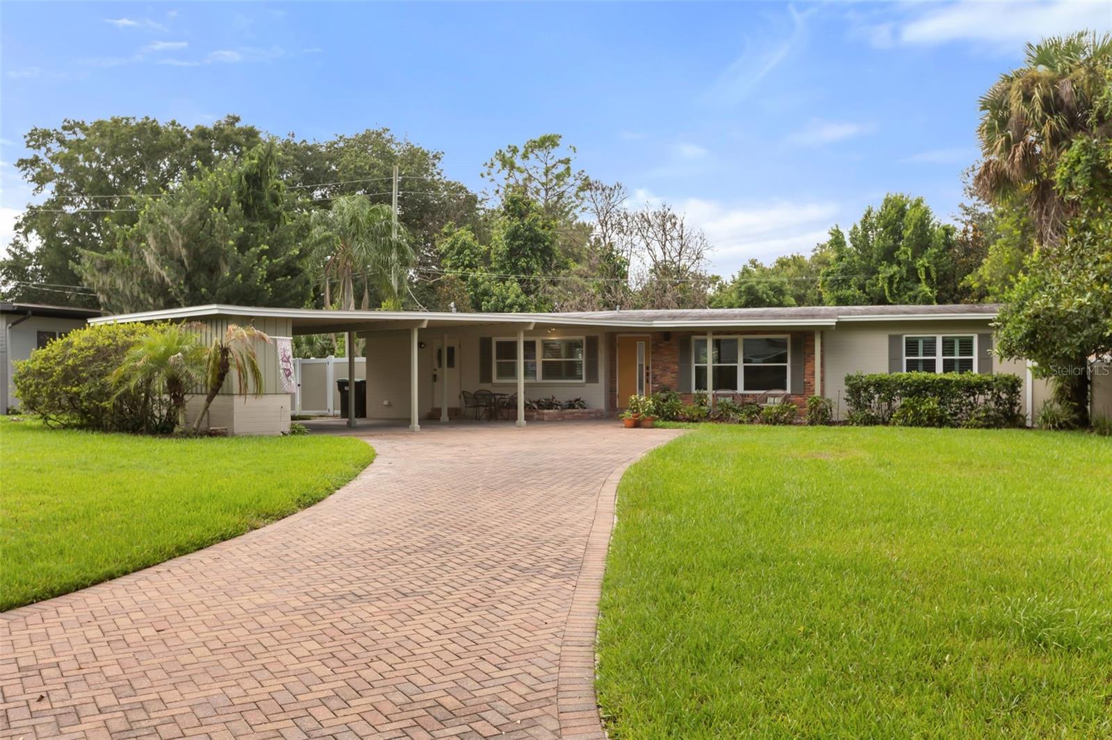 610 Sweetbriar Road — photo