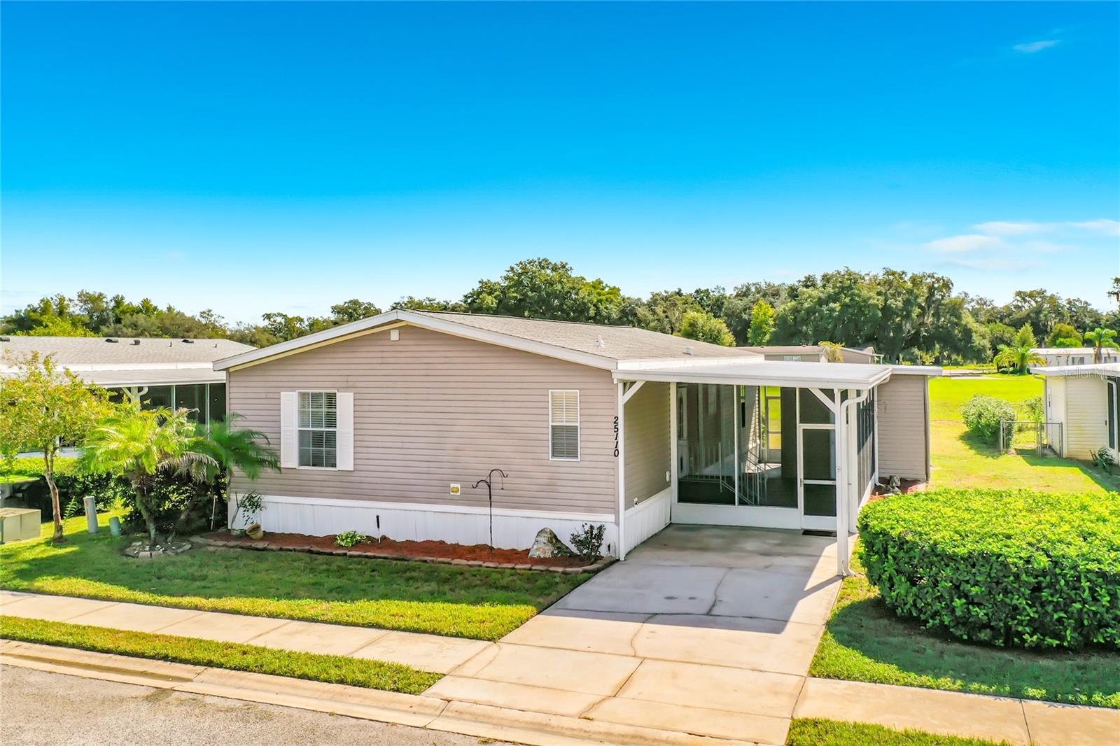 25110 Alamanda Dr — photo