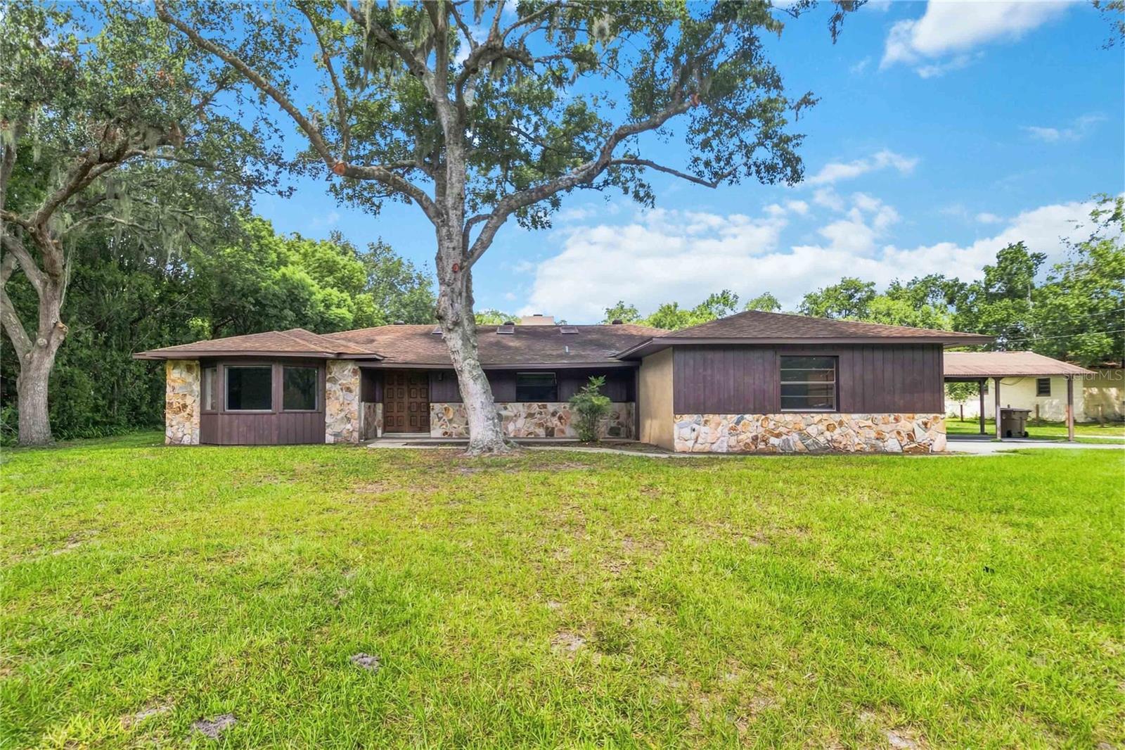 1850 Palmetto Drive — photo