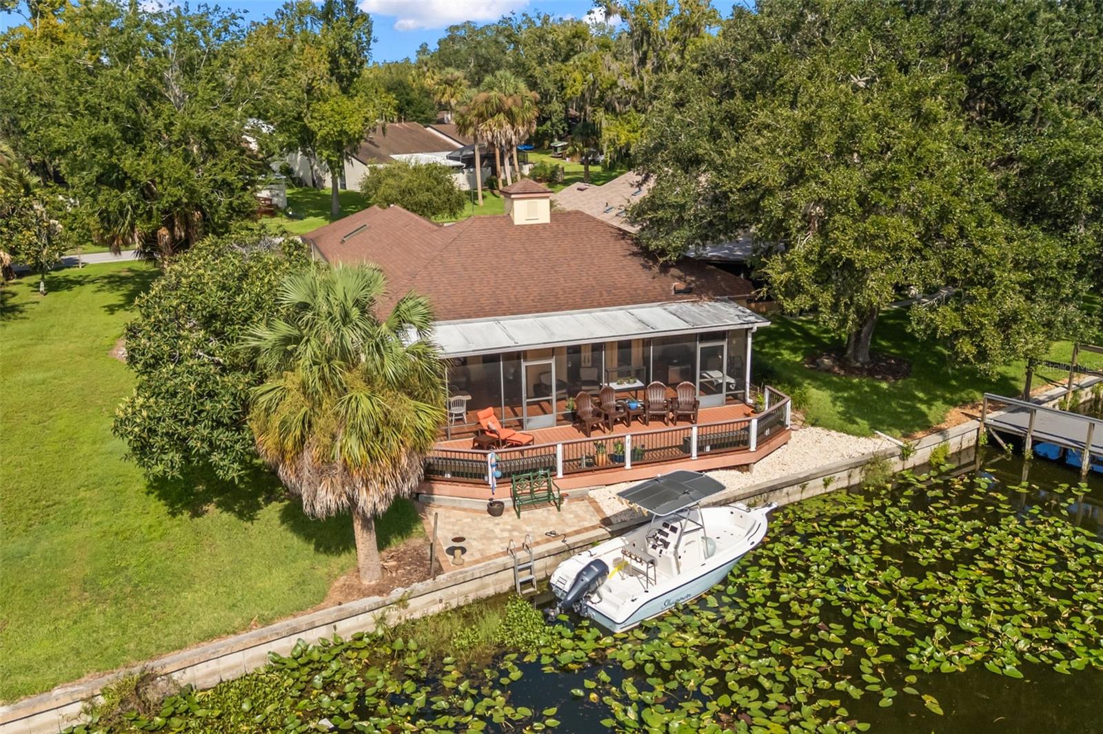 814 Palm Harbor Court — photo