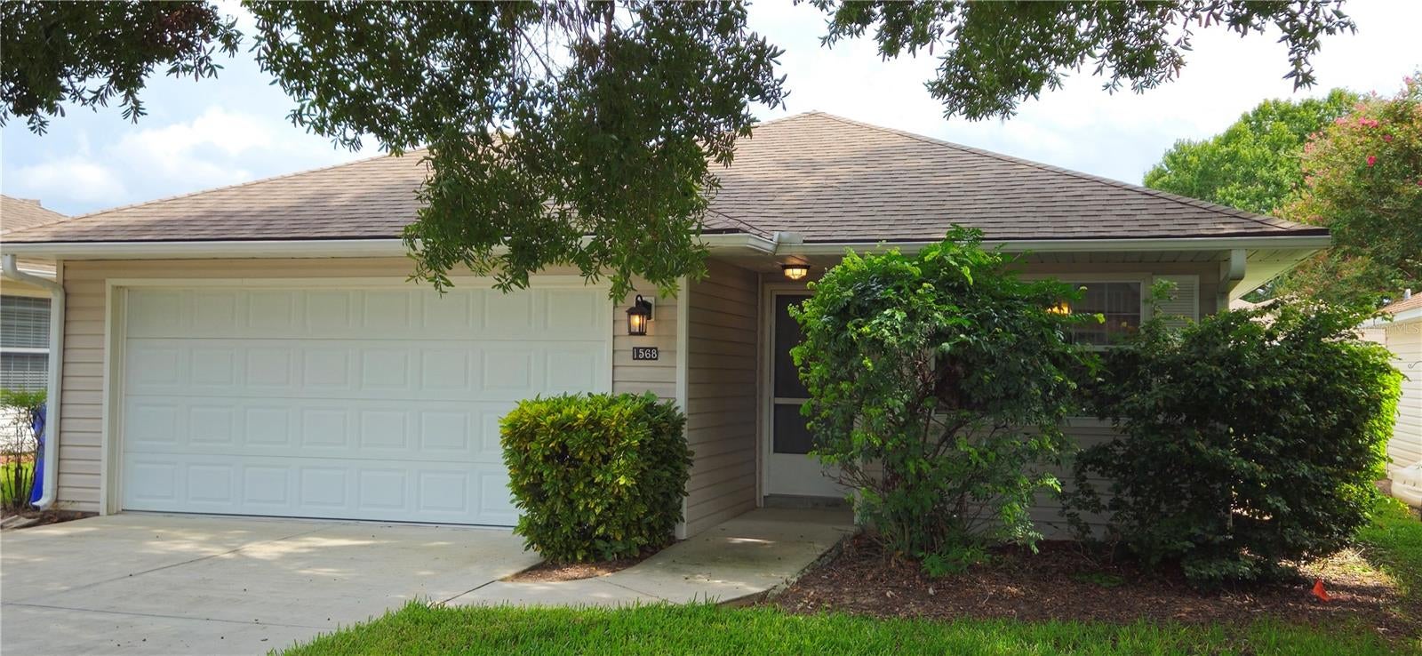 1568 Grove Court — photo