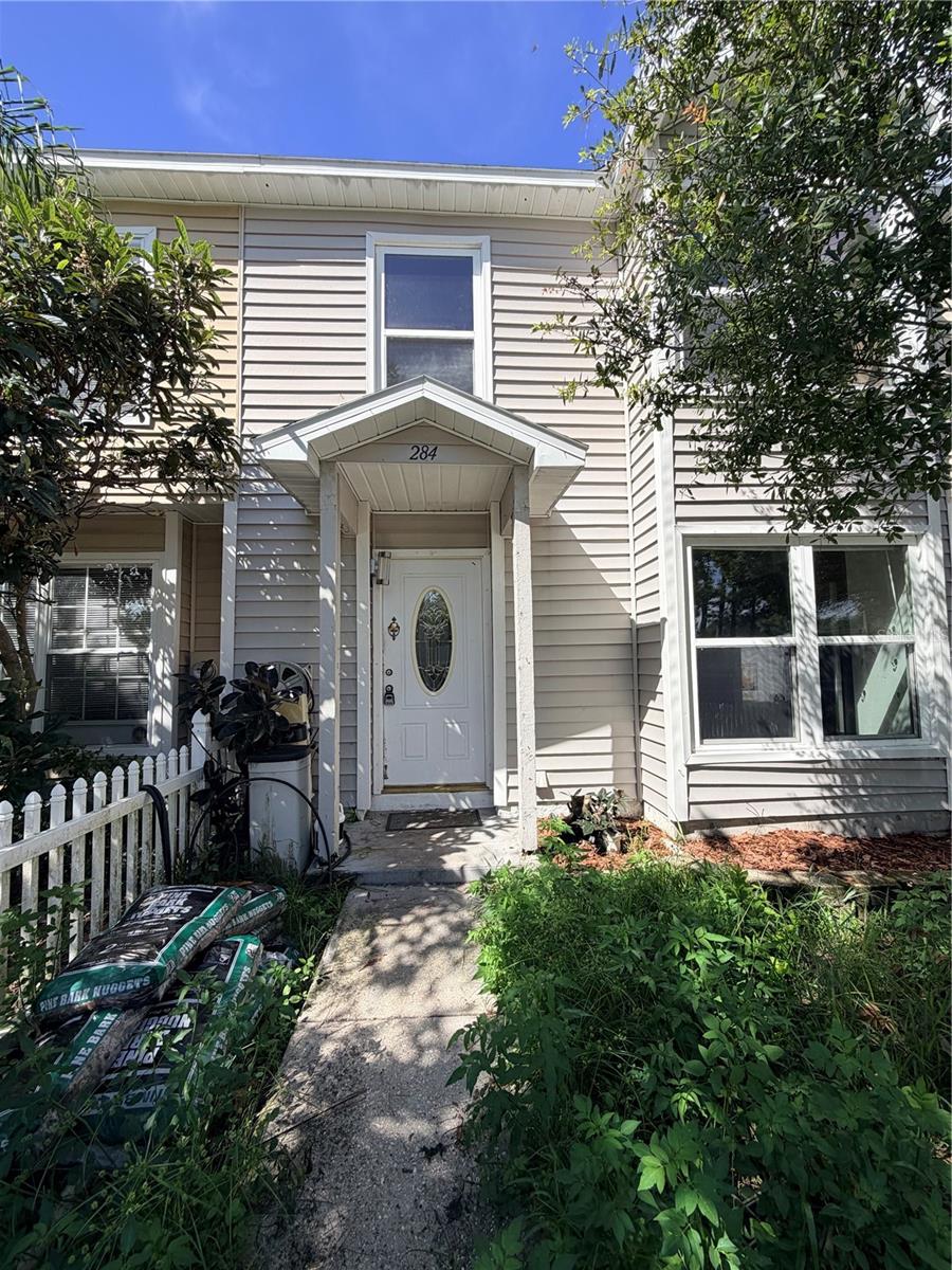 284 Woodgreen Lane — photo