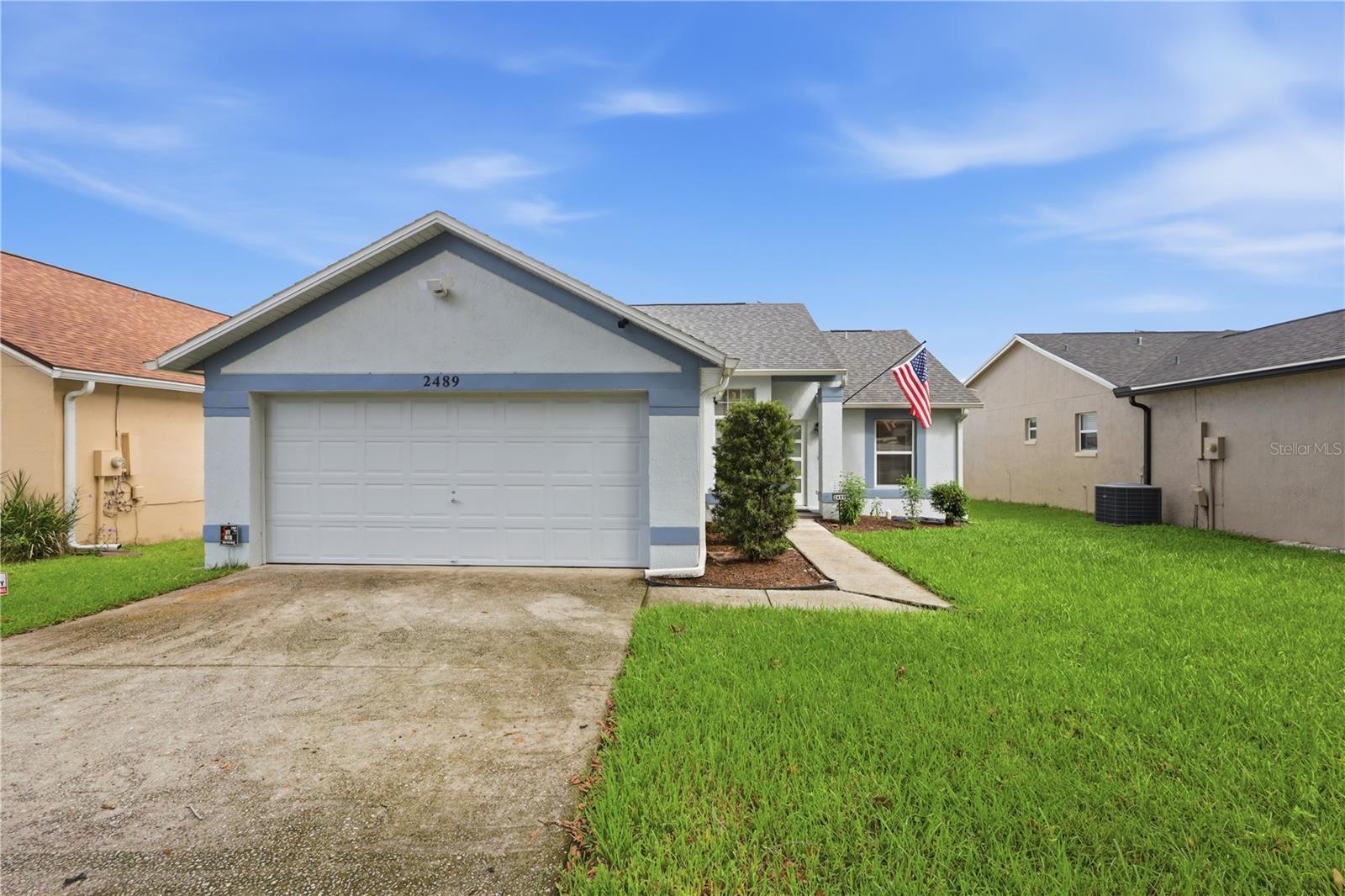 2489 Lake Jackson Circle — photo