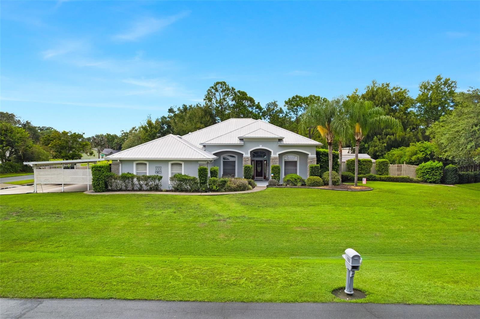 1900 Griff Wood Ct Court — photo