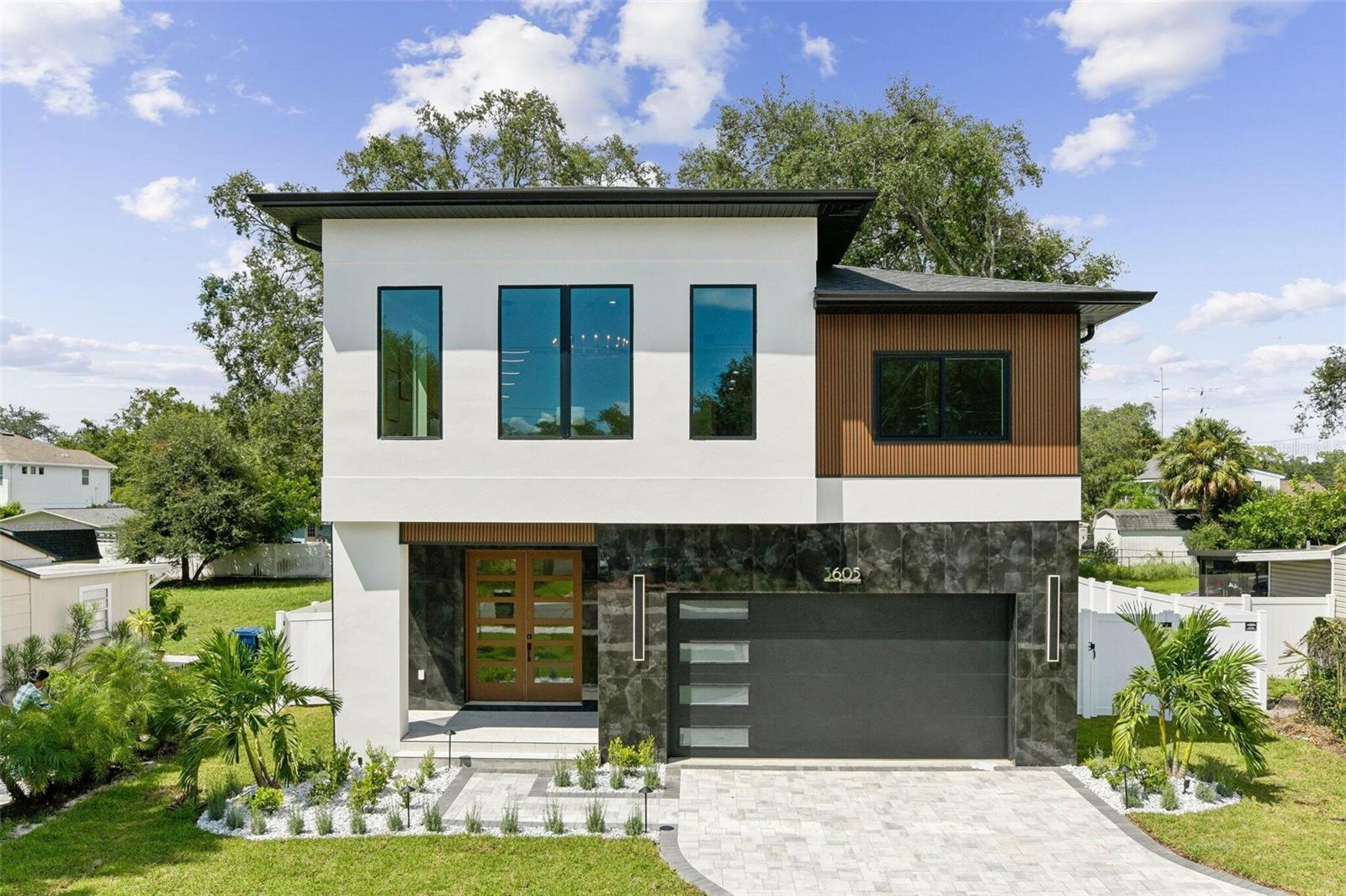 3605 W Bay Avenue — photo