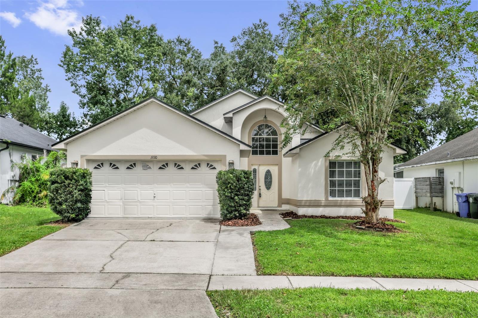 1930 Aquarius Court — photo