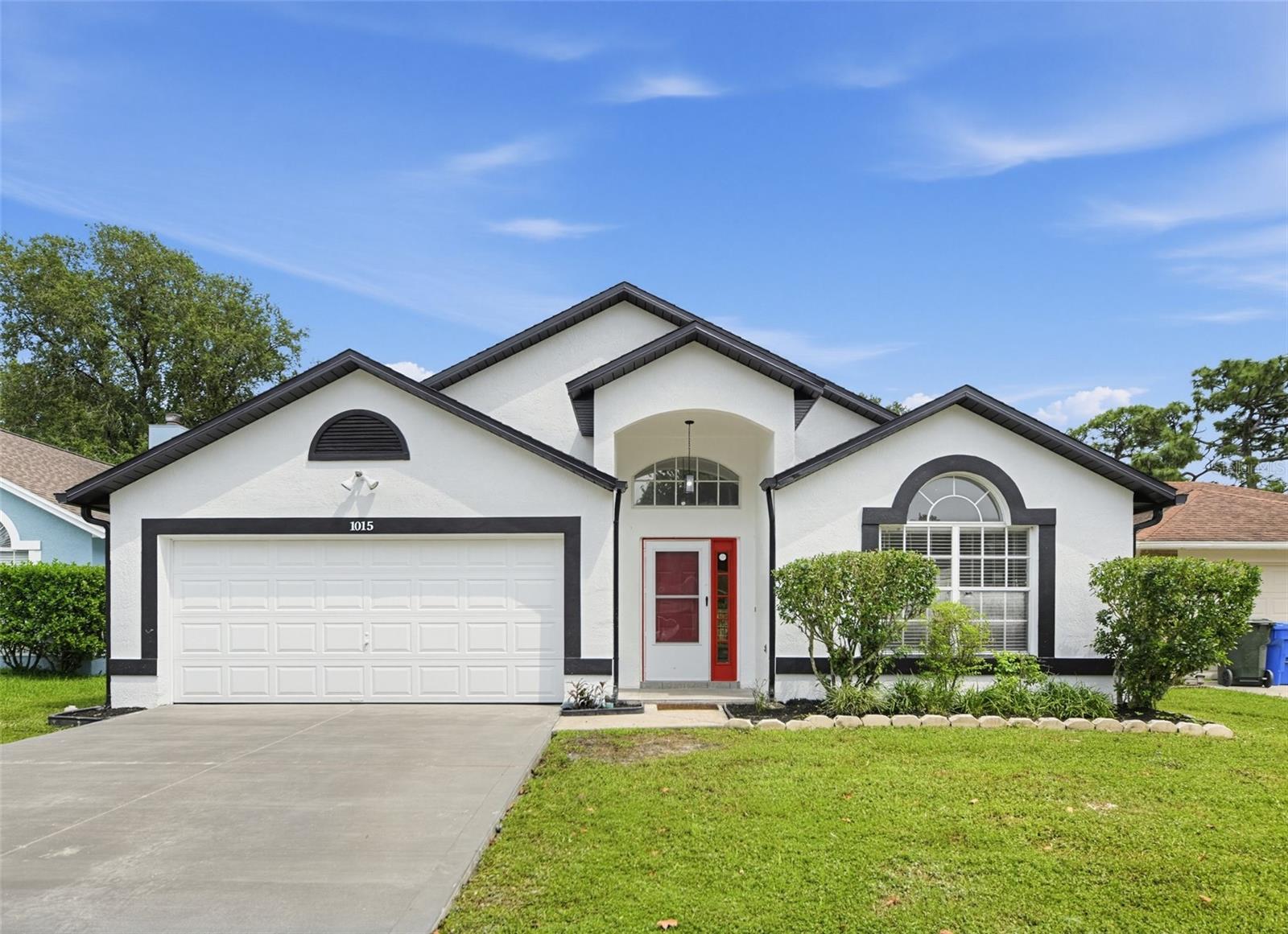 1015 Bartlett Court — photo