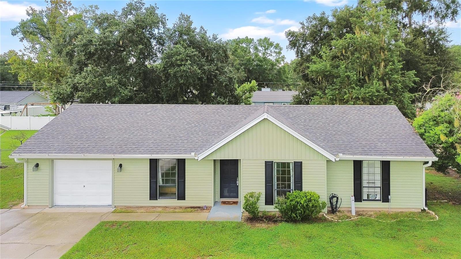 2323 View Way — photo