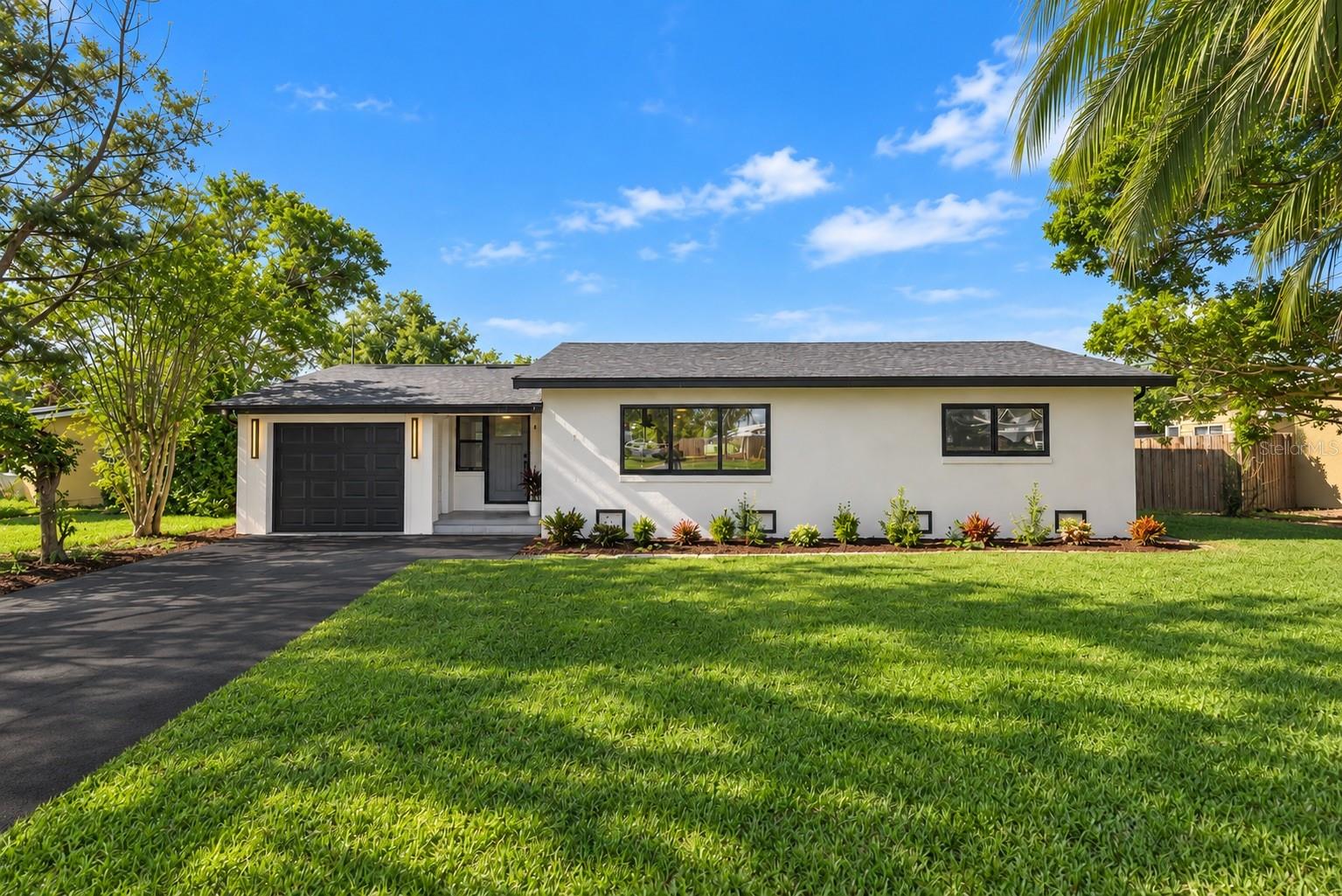 17 Poinsettia Drive — photo