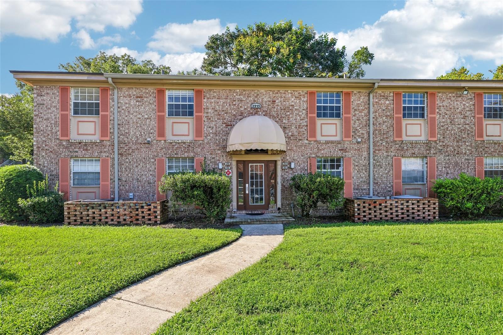 2313 Haywood Court 201 — photo