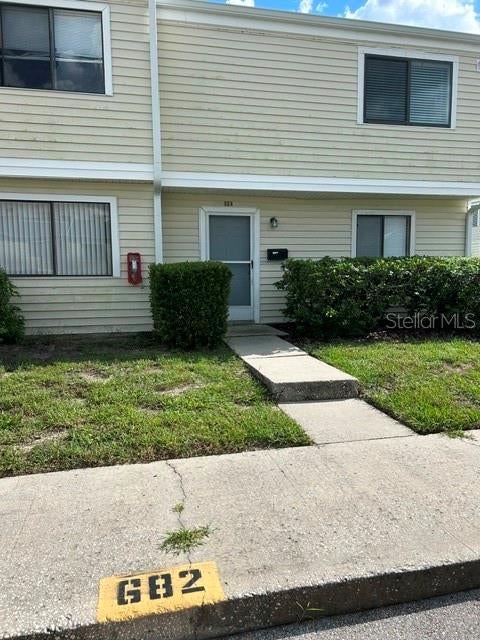 682 Leslie Court 682 — photo