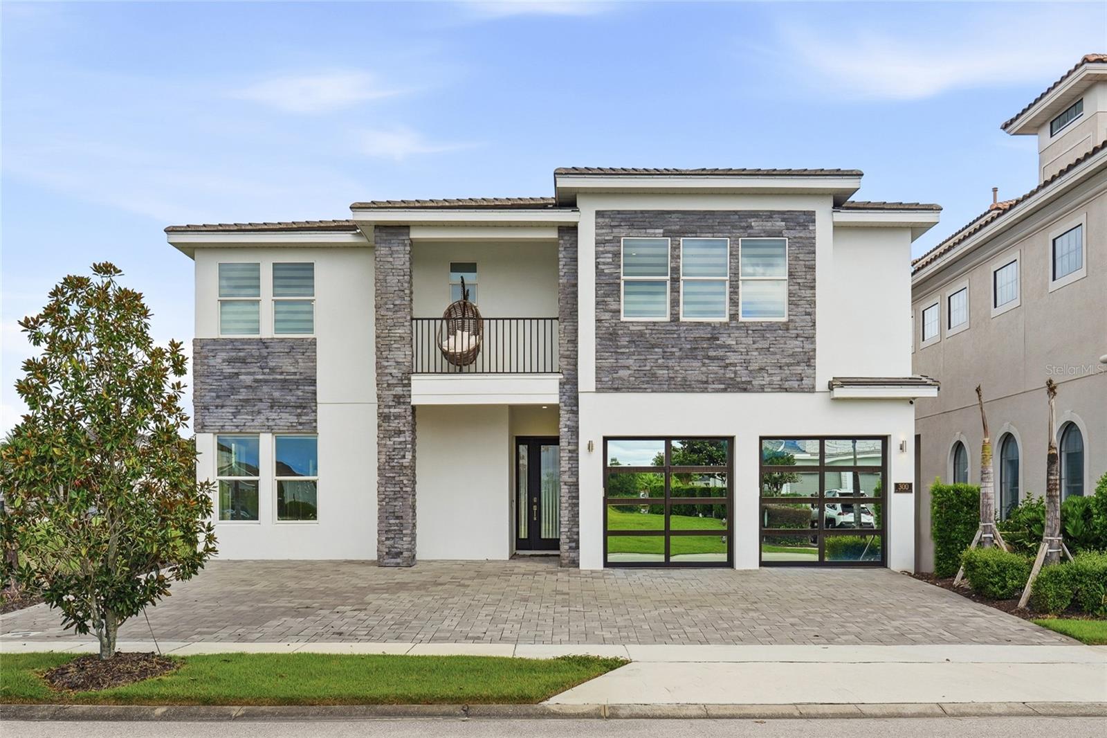300 Muirfield Loop — photo