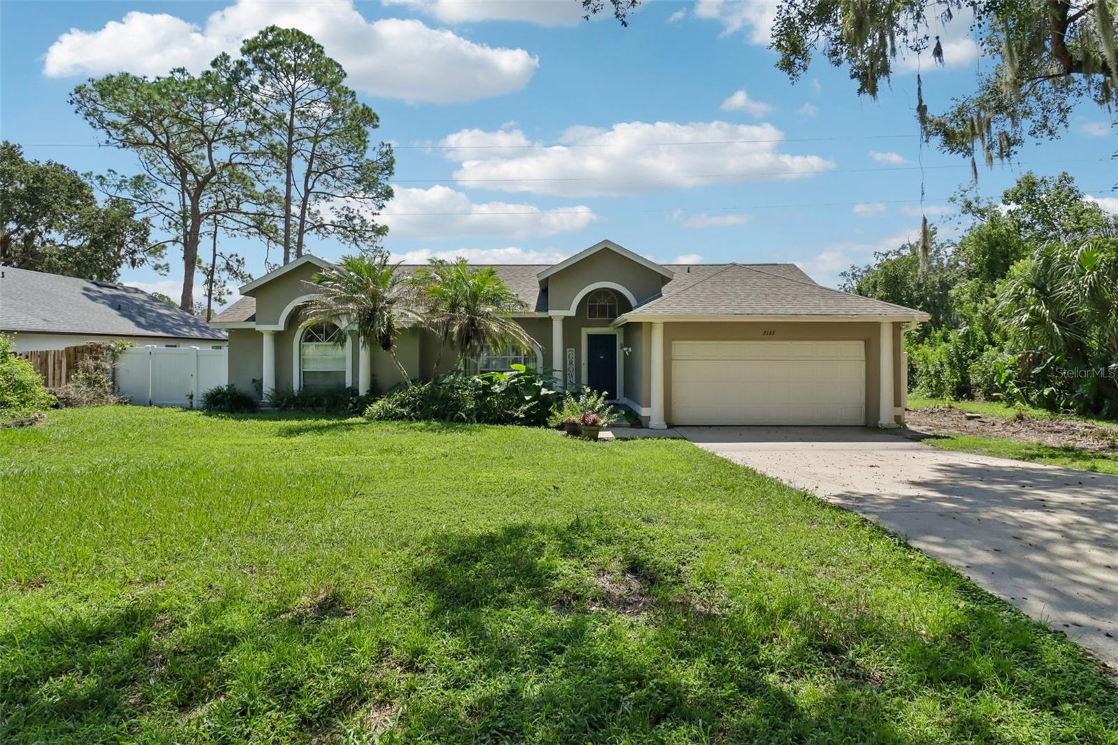 2163 Fireside Road — photo
