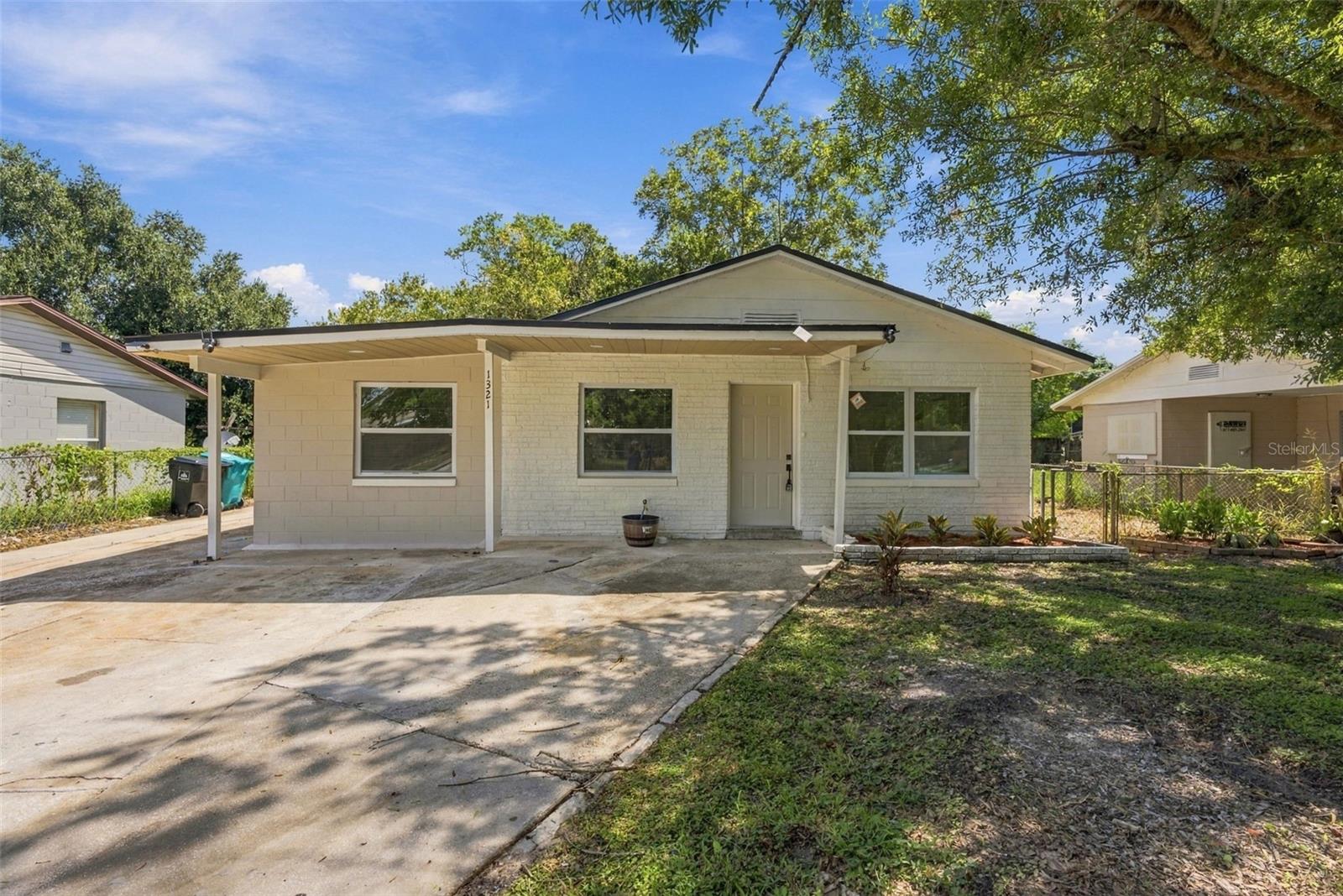 1321 Lescot Lane — photo