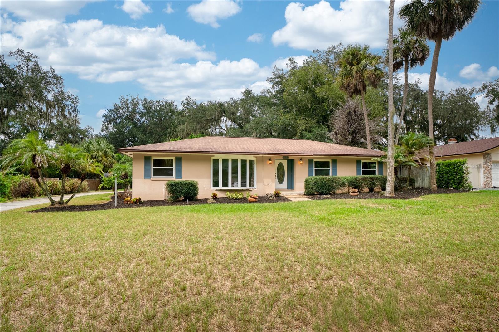 383 Palm Drive — photo
