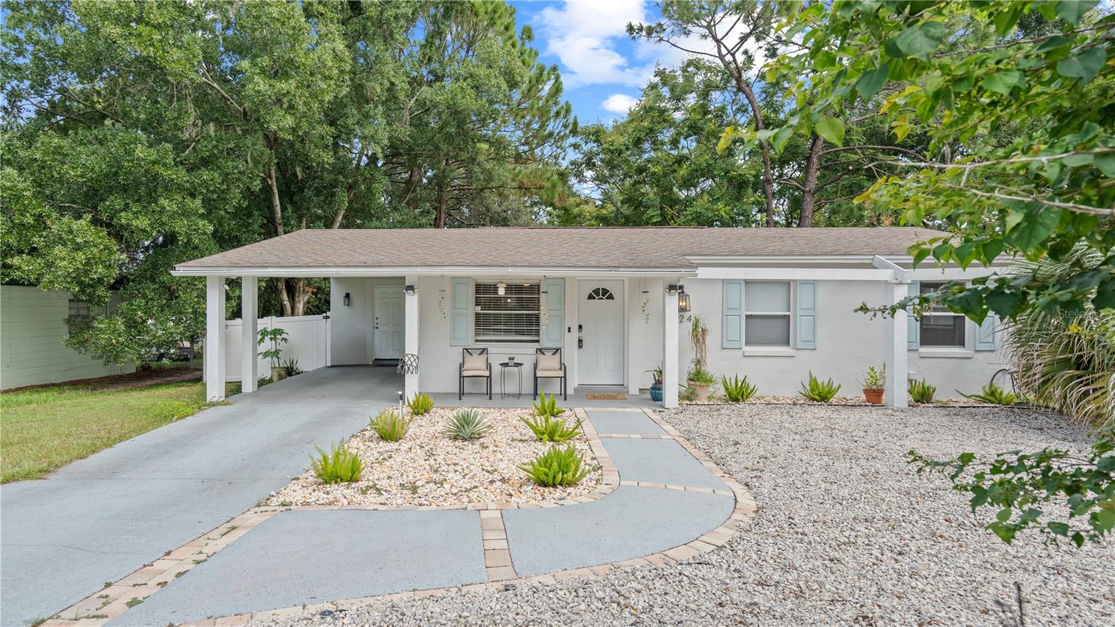 1124 W Desoto Street — photo
