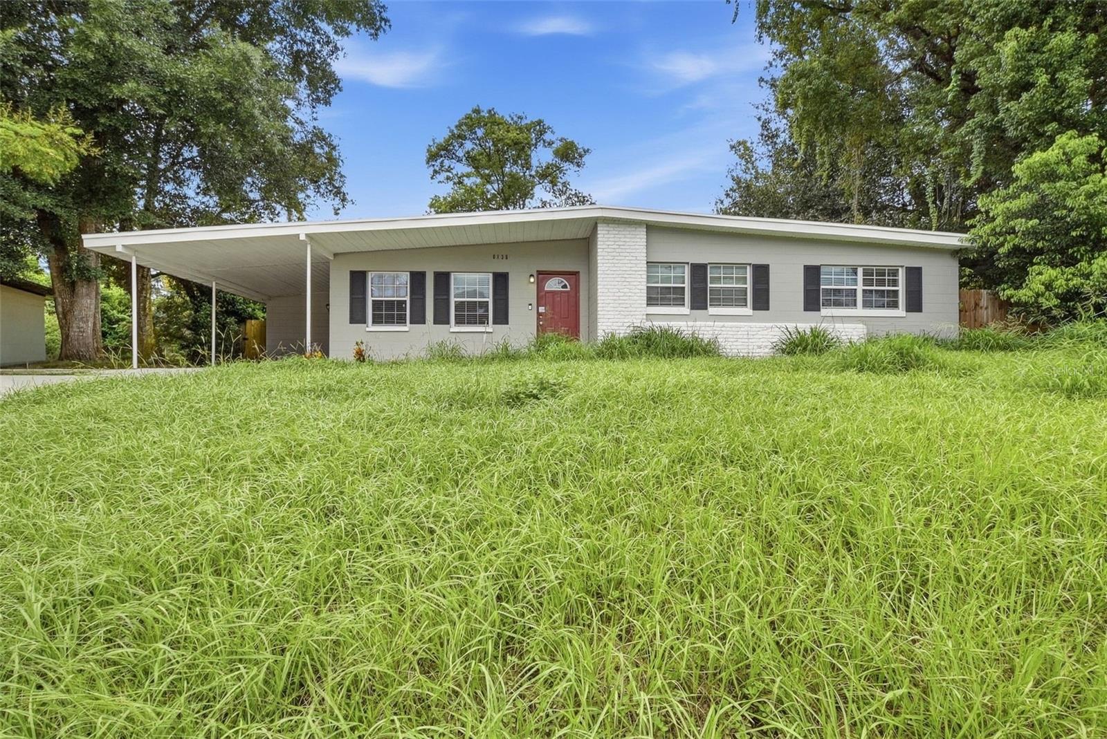 6138 Oakcrest Circle — photo