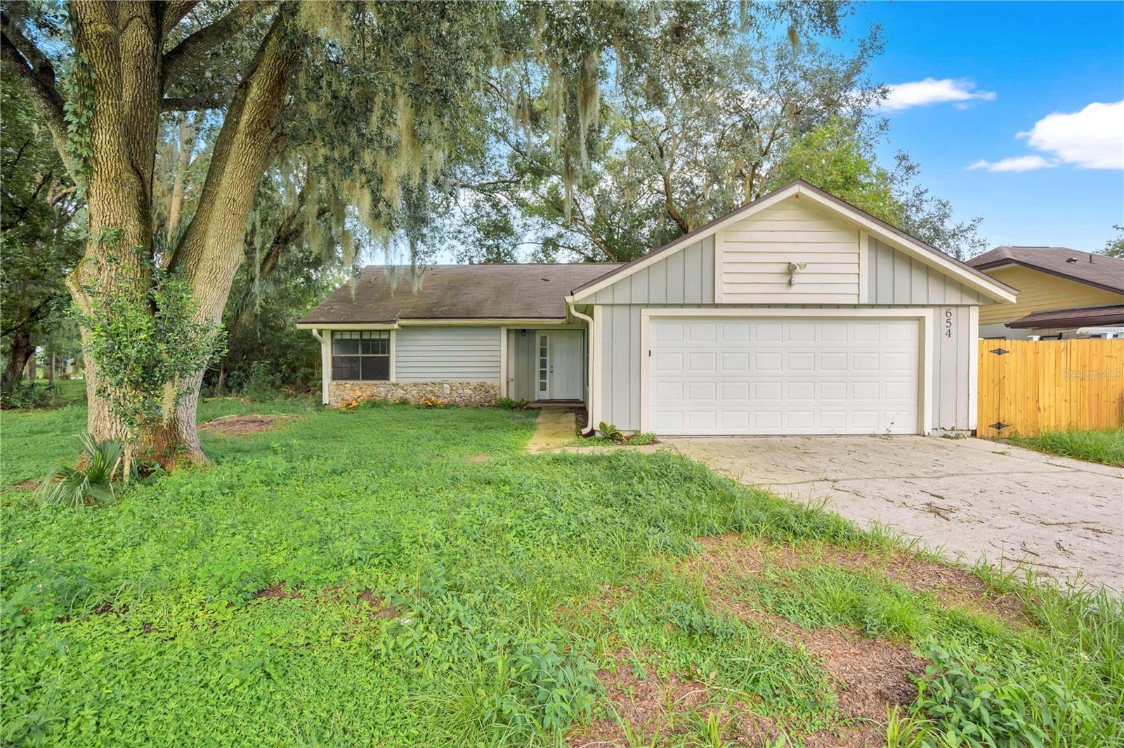 654 Cypress Lane — photo