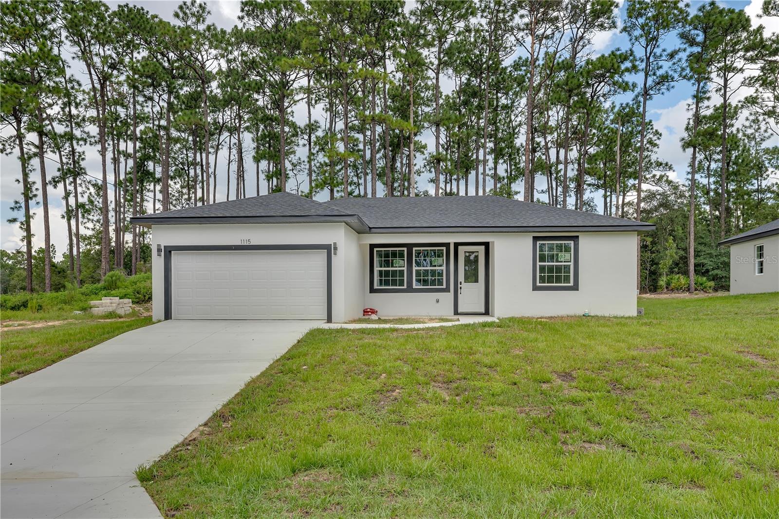 1115 W Cary Drive — photo
