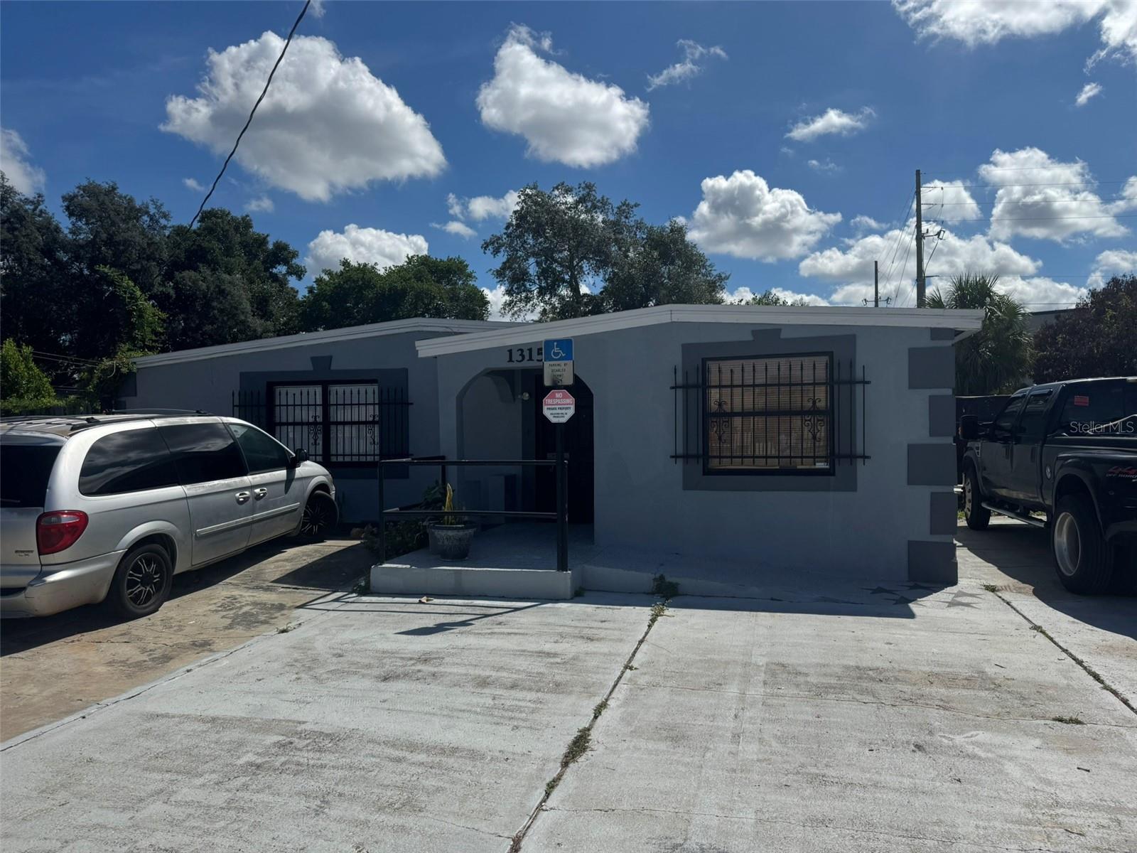 1315 N Pine Hills Road — photo