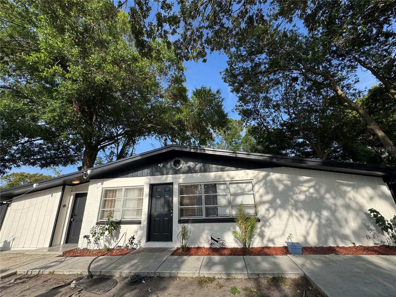 1386 Clematis Lane — photo