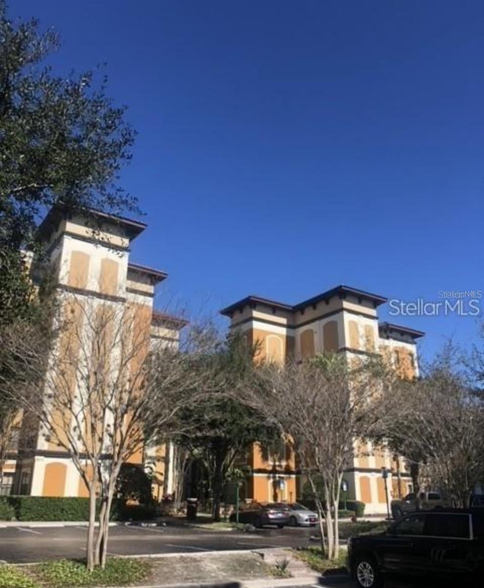 12539 Floridays Resort Drive 411D — photo