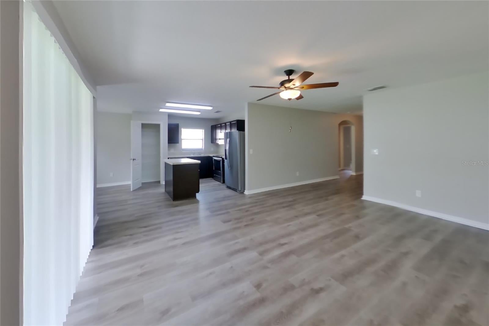 1608 FITZGERALD DR — photo 3