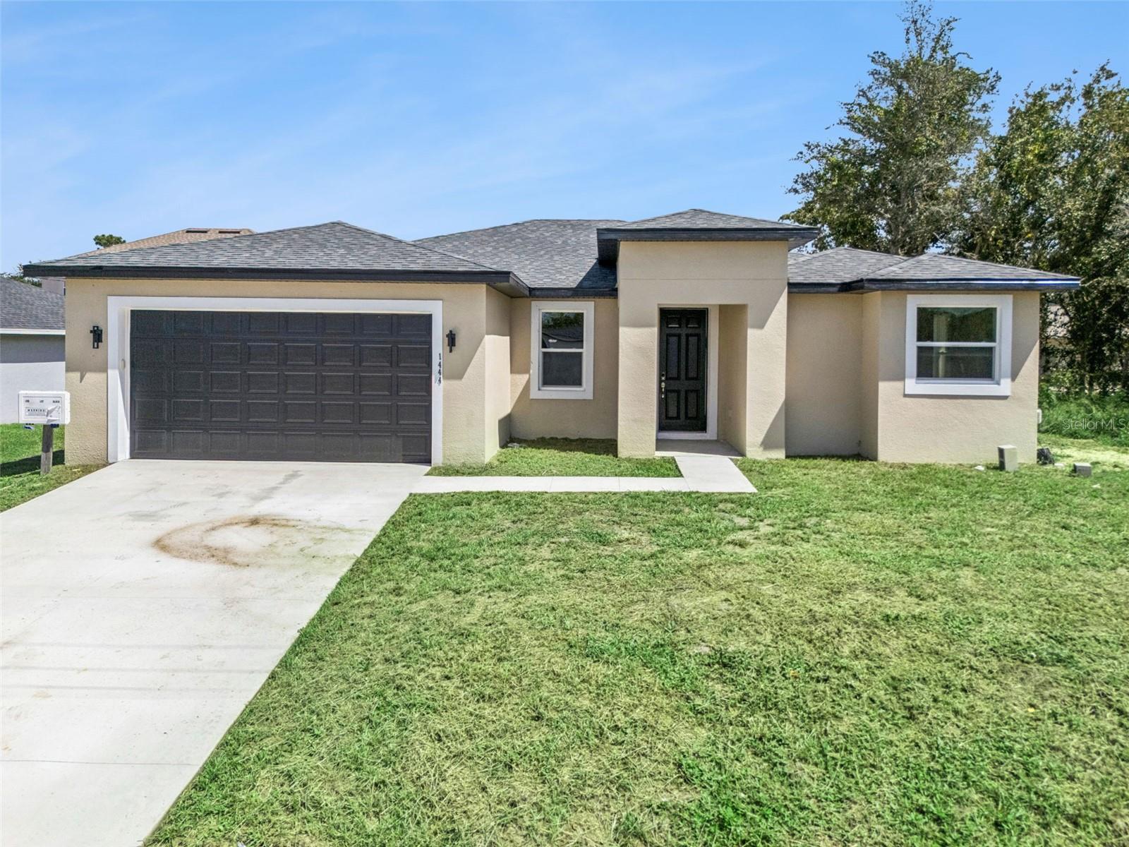 1444 Sarasota Drive — photo