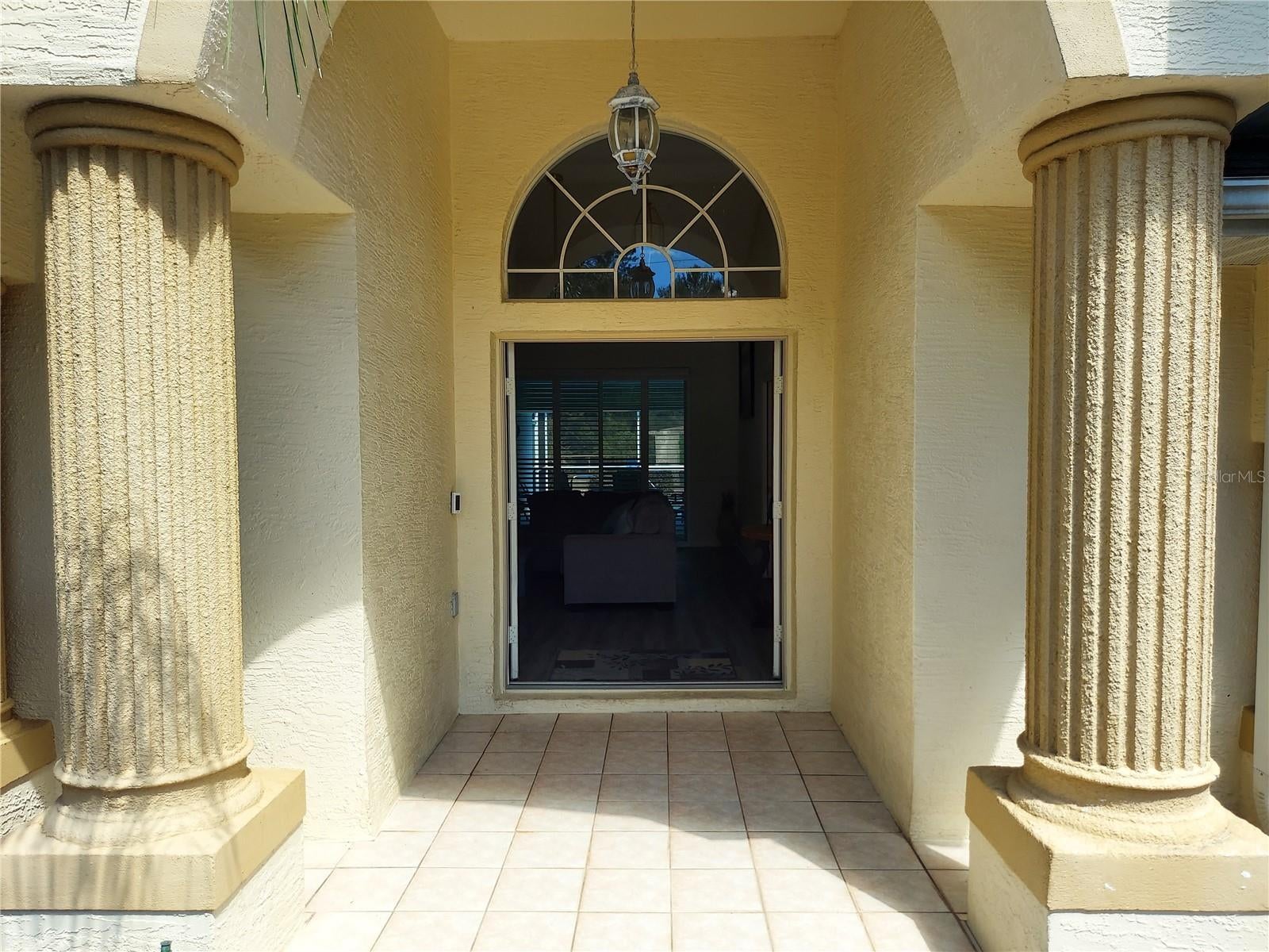 5735 N Lena Drive — photo