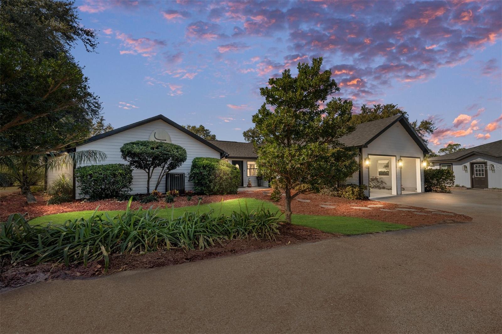 10310 Gopher Road — photo