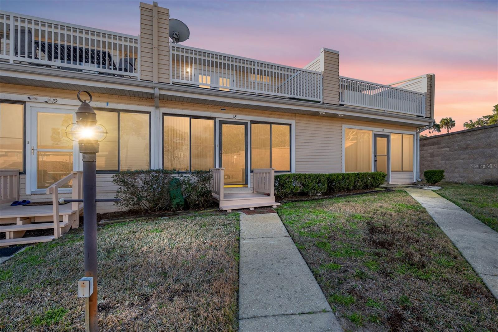 11001 SE Sunset Harbor Road D18 — photo