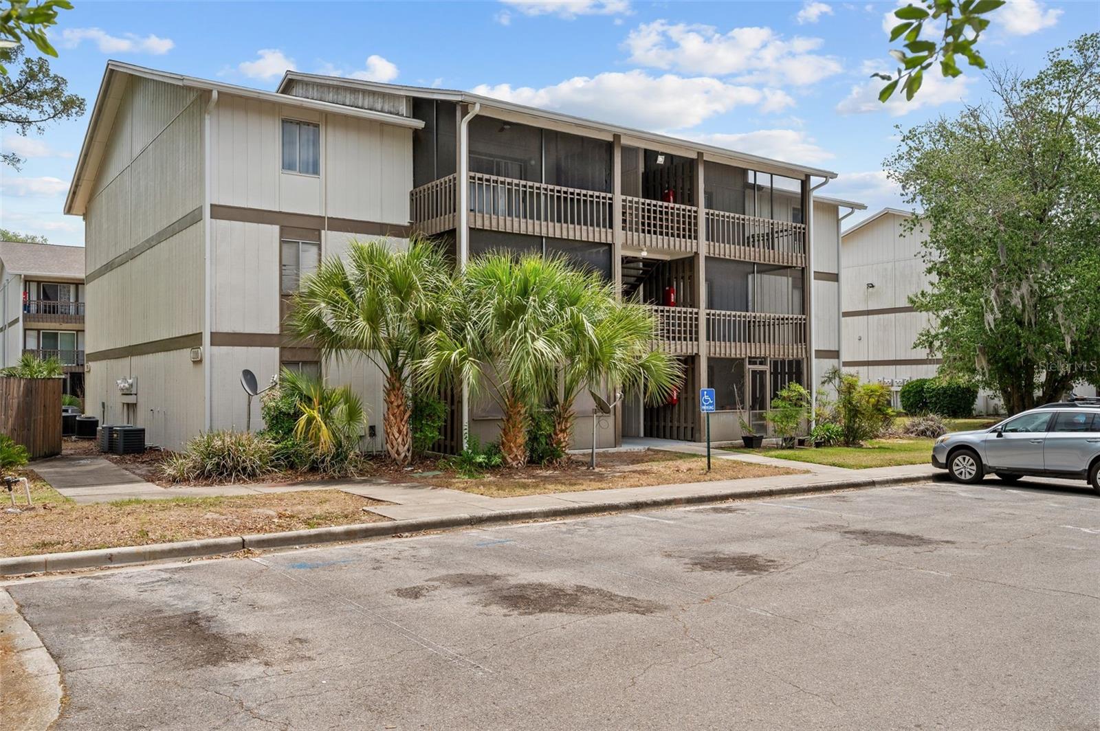 6519 W Newberry Road 1111 — photo