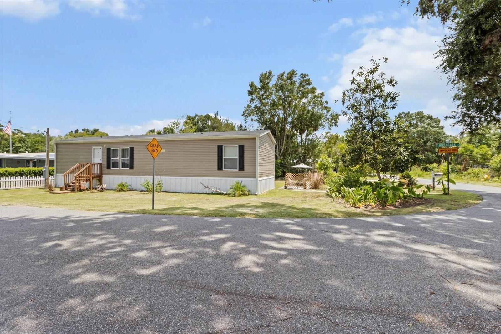 609 S Redbud Terrace — photo