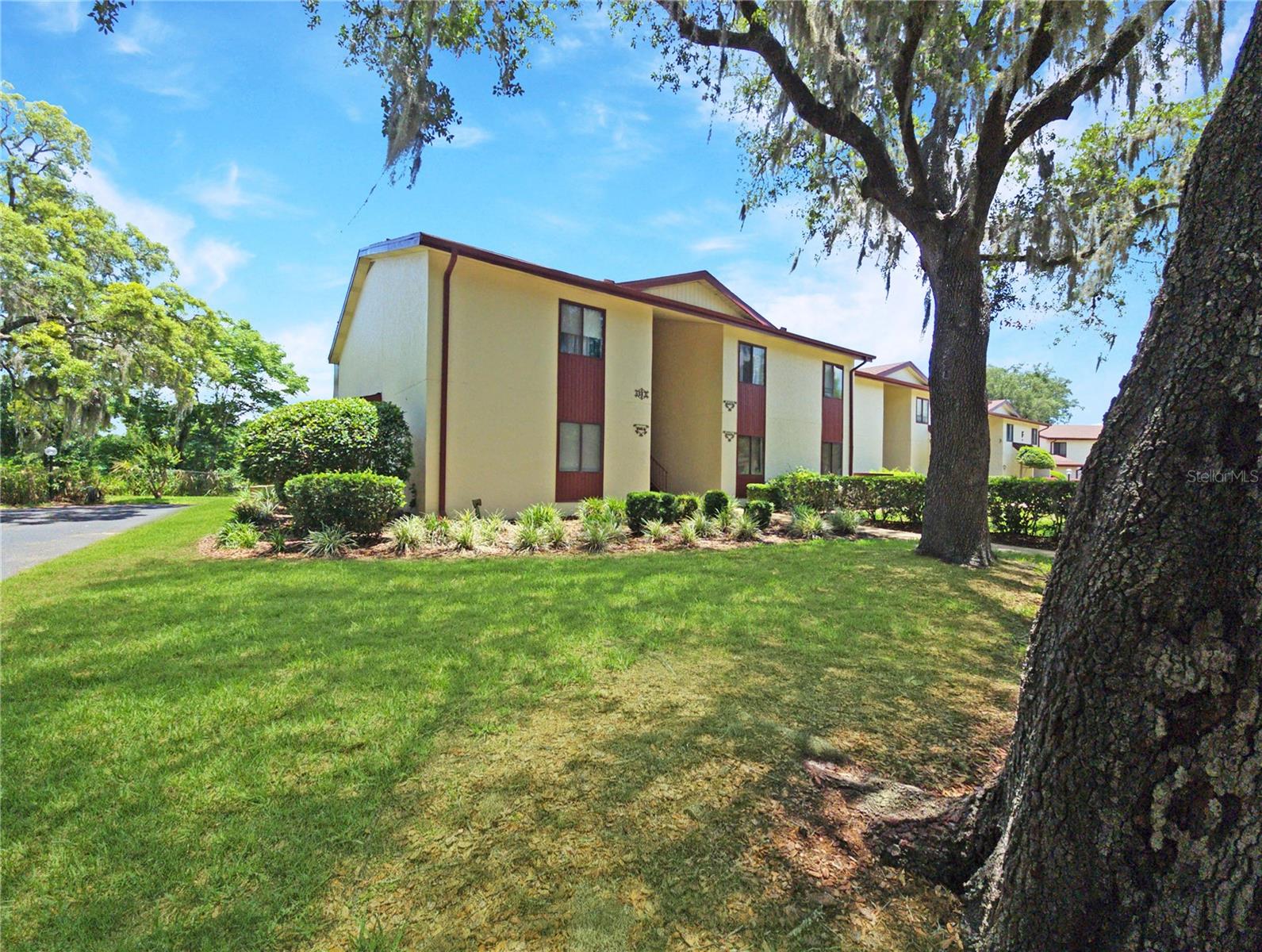 648 Midway Drive B — photo