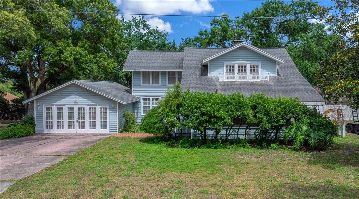 319 Carnation Court — photo
