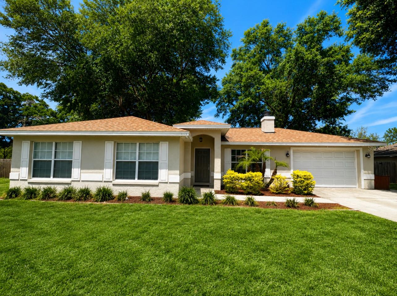 6108 Pecan Course — photo