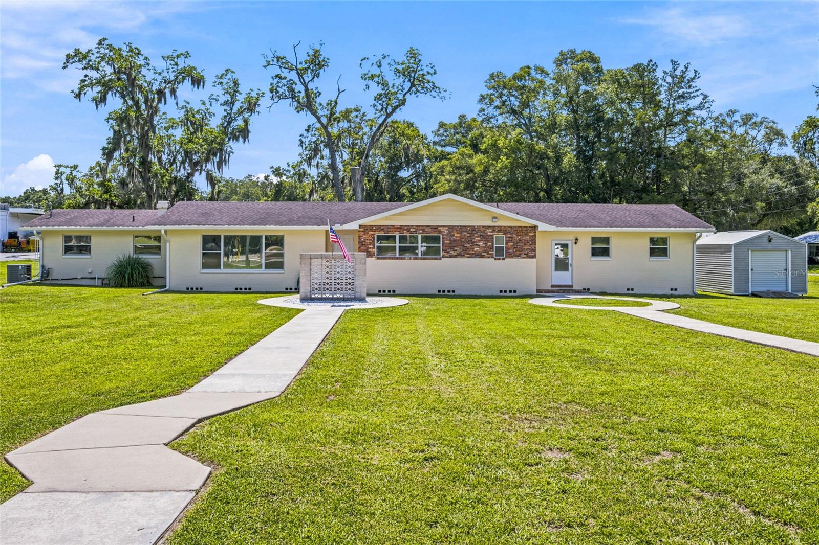 Home in WILLISTON, FL 32696 — photo 2