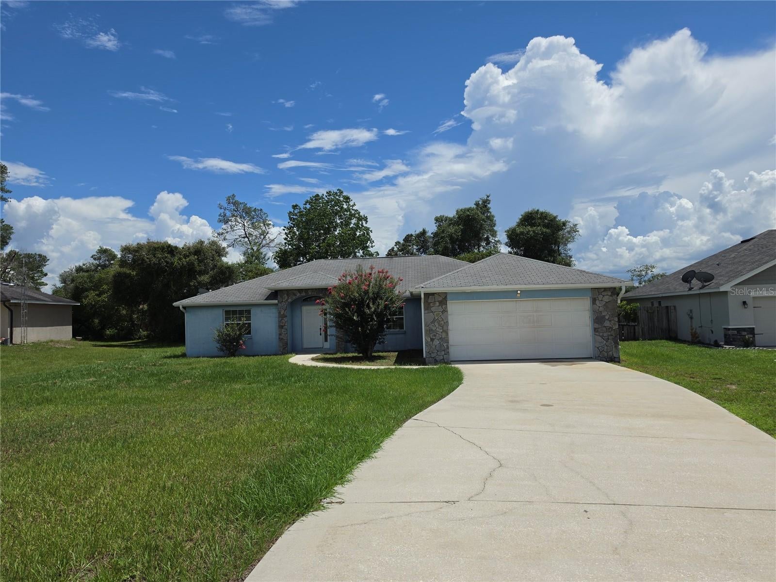 4252 SW 102nd Place — photo