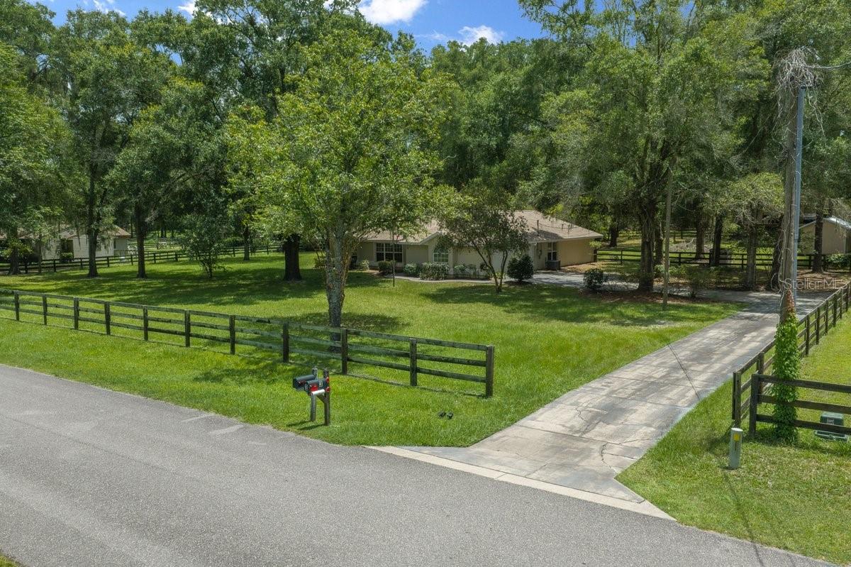 4 Hialeah Drive — photo