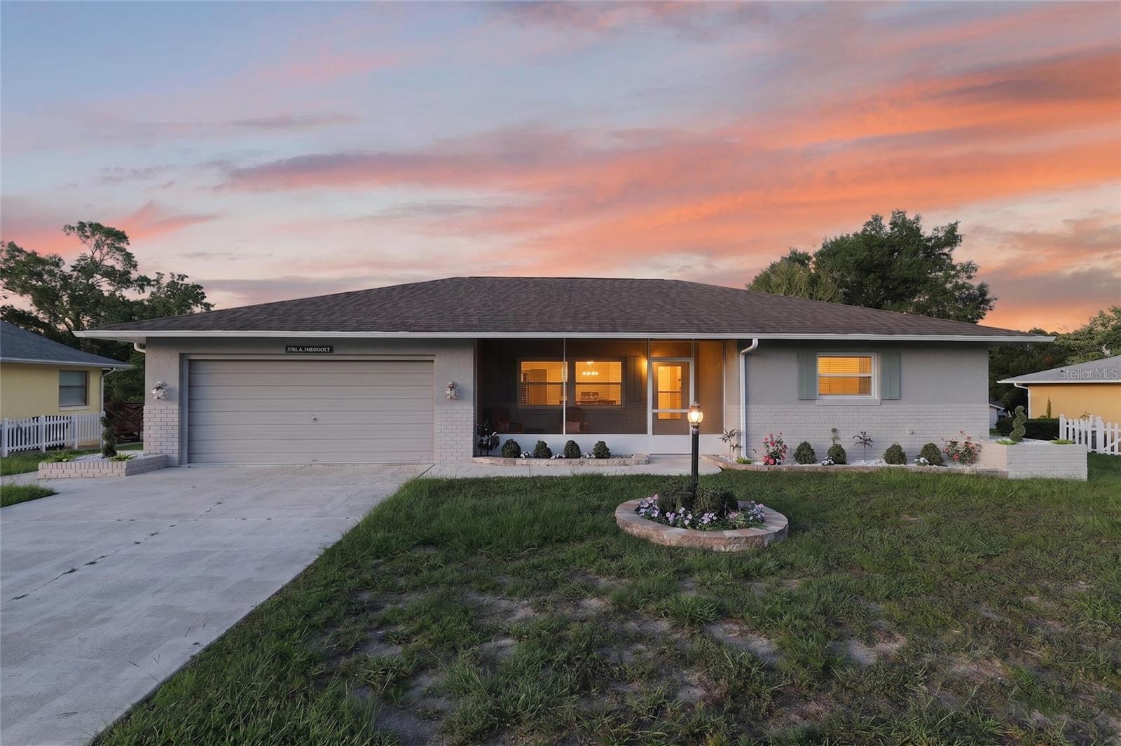 3705 N Honeylocust Drive — photo